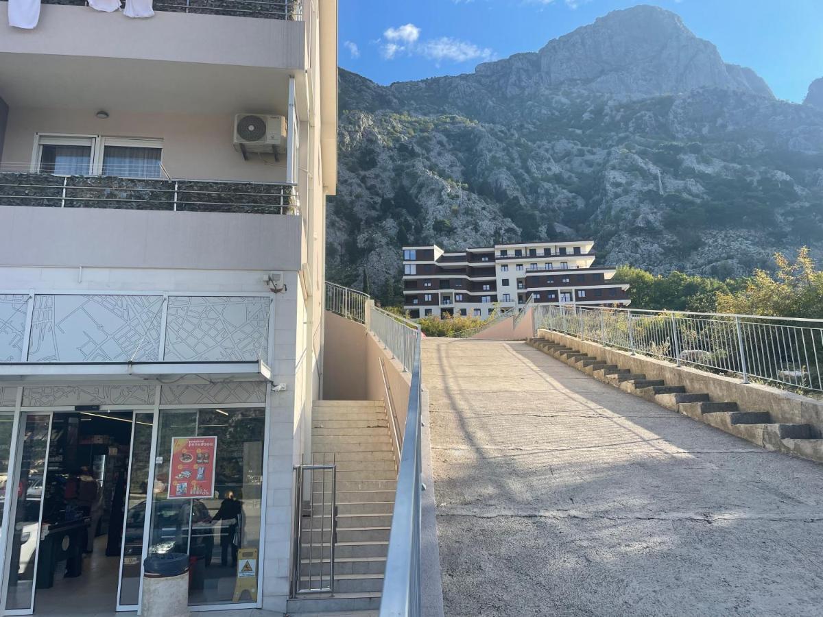 Miracle Apartment Kotor Exterior photo